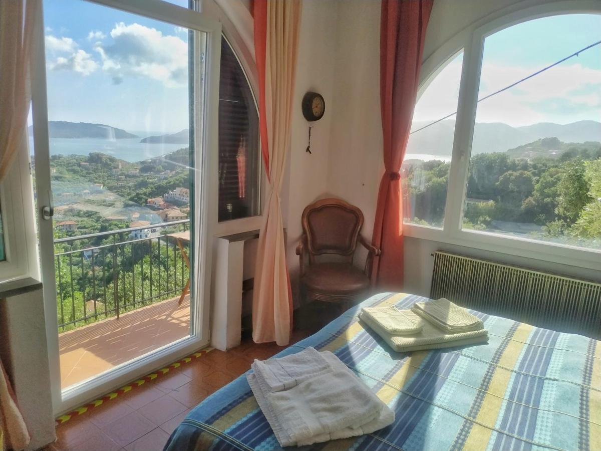 Ai Canarbin - Colline Di Lerici Bagian luar foto