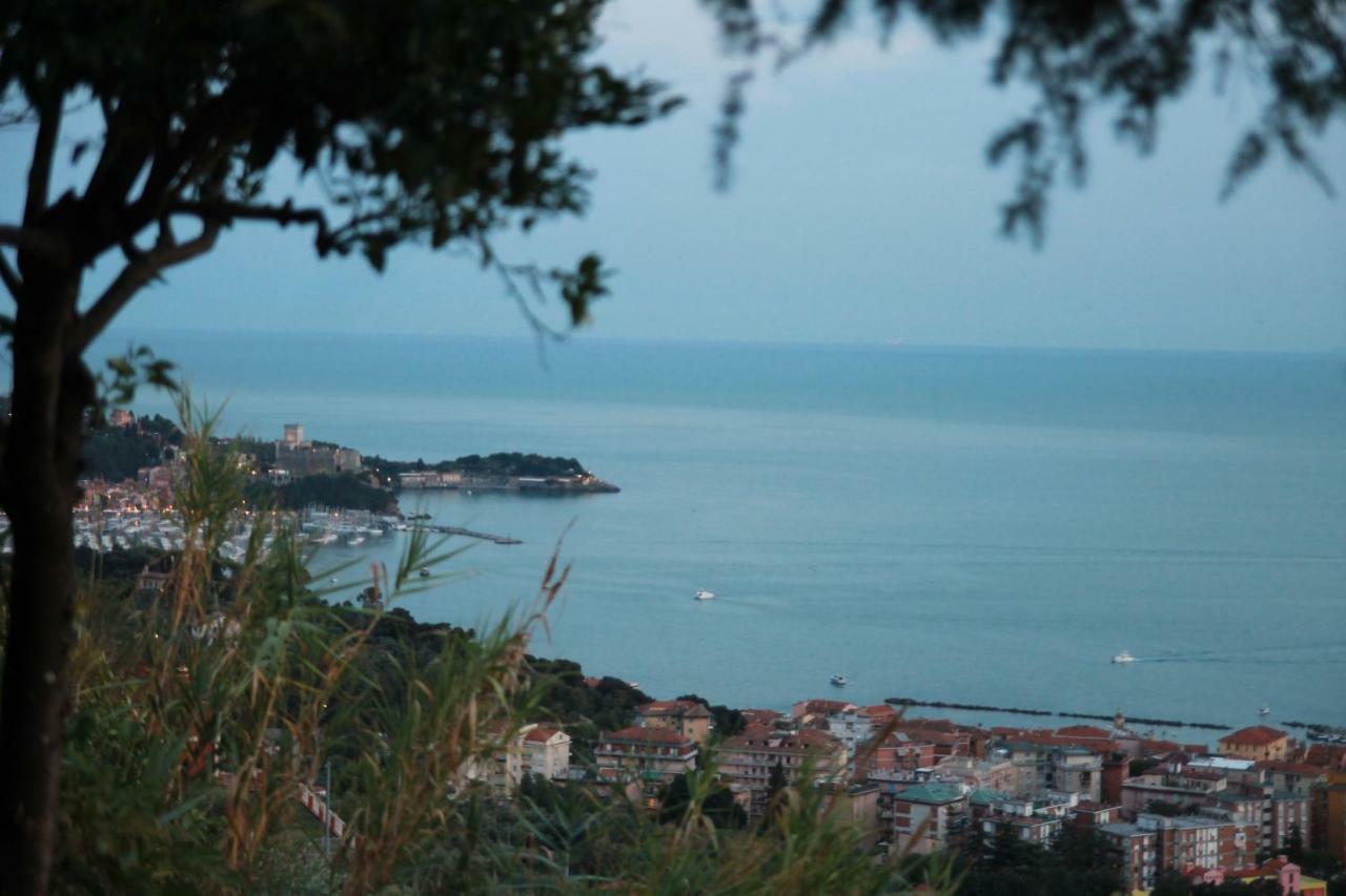Ai Canarbin - Colline Di Lerici Bagian luar foto